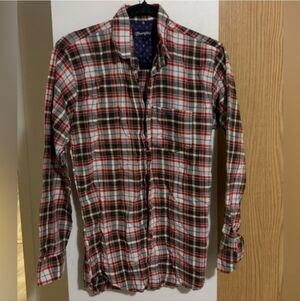 💚10 for $10💚 Bundle and save Wrangler Men's Red and Brown Checkered Shirt